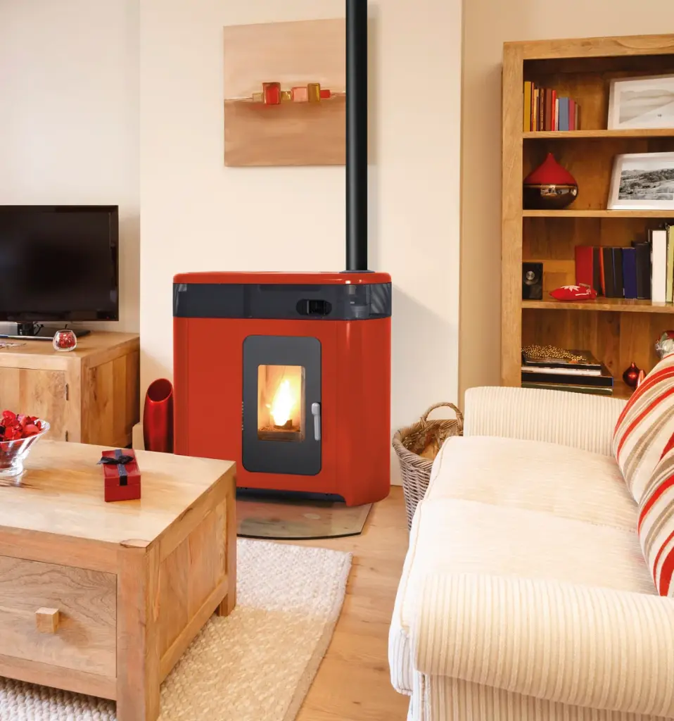 Estufapellets greenheeiss rojo decorado.webp